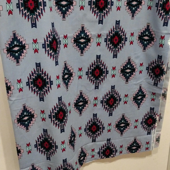 Shamash & Sons Inc Blue & Pink Aztec Print Fabric Piece 2 Yds -Sewing Quilting - Picture 5 of 5